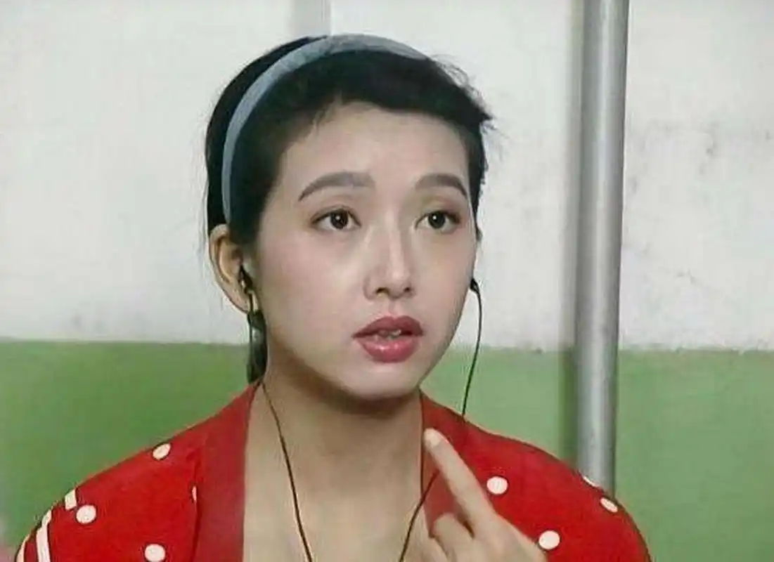 江珊旧照,年轻时真的很美