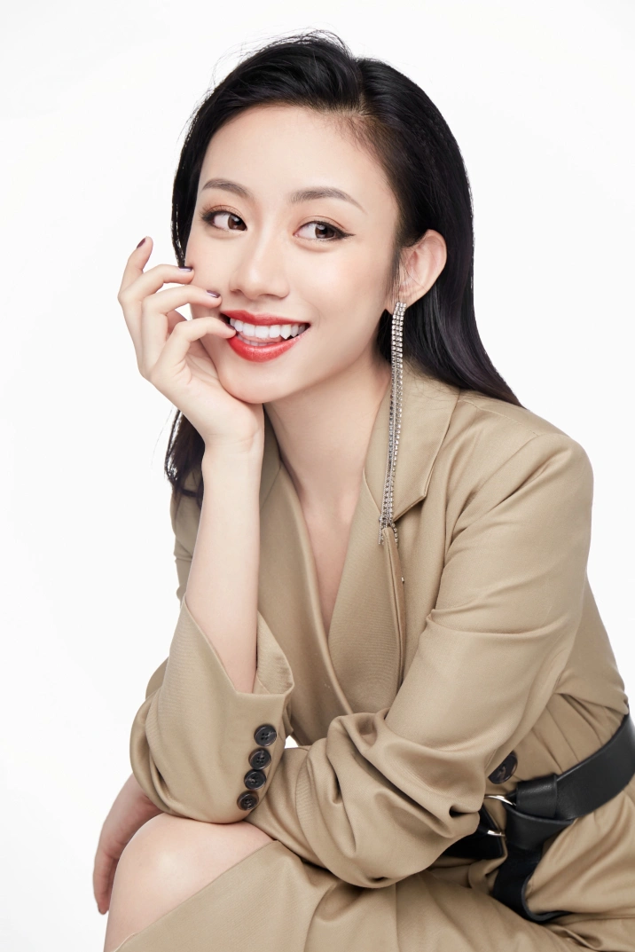 深圳青年力量:中国好声音冠军伍珂玥