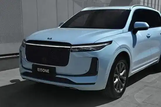 作为国内最年轻的汽车品牌,理想凭借着单品suv车型,成功的迈进了造车