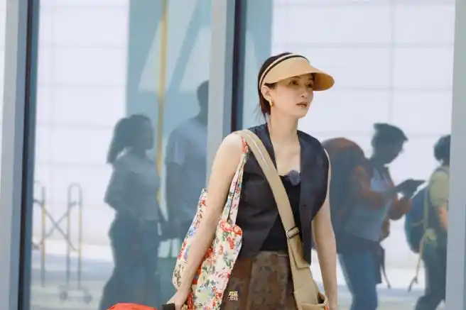 江疏影超话94#花儿与少年#    76 青春没有售价  76 西双版纳