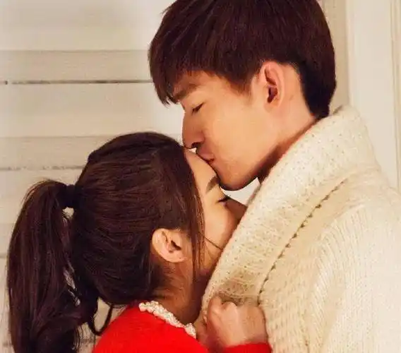 龚俊赵露思将出演顾漫新作《骄阳似我》?