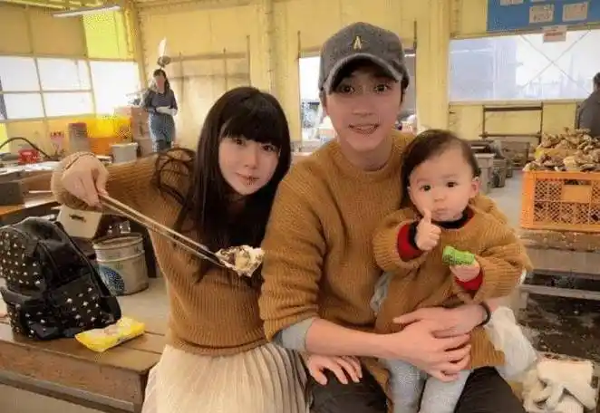 原创赵丽颖和冯绍峰解除关系后江宏杰也提出离婚疑似要争夺抚养权