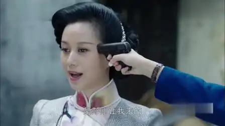 双刺,肖静跟踪洪玲帮彭刚传信,洪玲不知想对她开枪