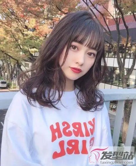 中发适合烫什么卷发最新款中发烫发范本推荐