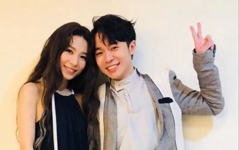 《太空》吴青峰 feat. hebe田馥甄