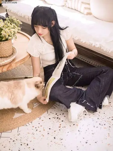 程潇哎呀好身材造型蝴蝶结双马尾俏皮可爱