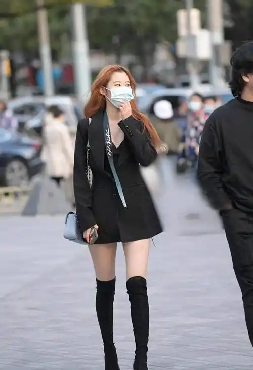 女神节必备!高筒靴点燃女性魅力,让你成为焦点_时尚_整体_节日