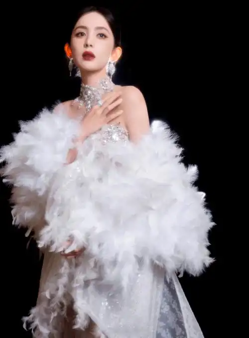 一问一答|吴亦凡二审?娜扎开窍?王鹤棣油腻?baby完了?富二代男明星?