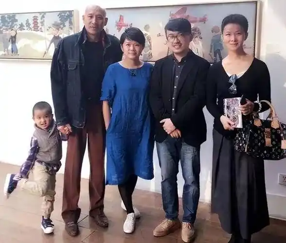 谢兰:《大宅门》里俏皮泼辣的丫头,嫁硬汉老公,丁克12年喜有喜_父母