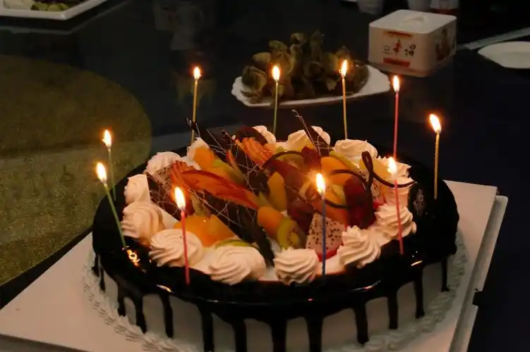 "温暖冬日 感恩有你"—记录修武农商银行11月份员工生日会