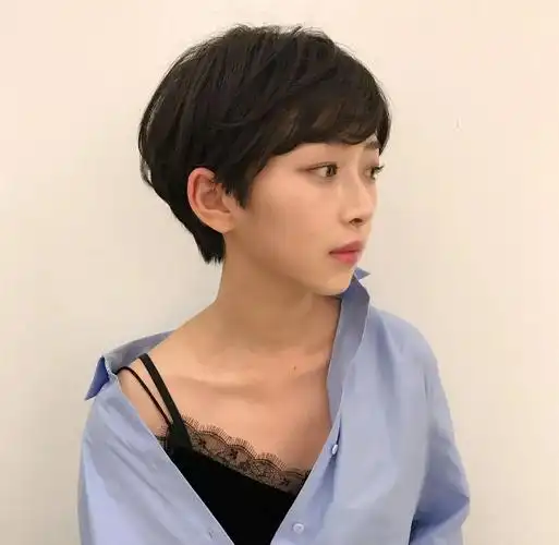 剪超短发的女生颜值都很高