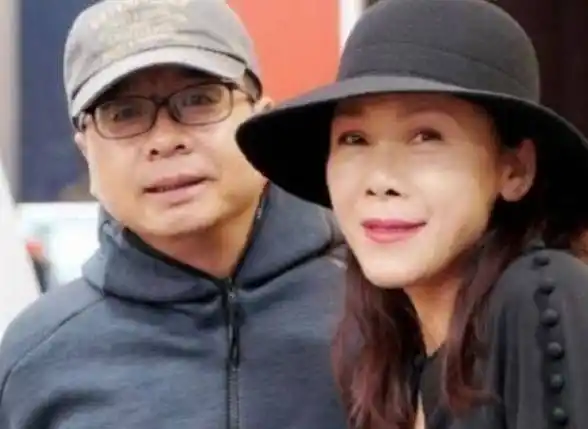 田震生病的那段日子里,张卫宁隔三岔五陪她去锻炼,给她熬药喝_工作