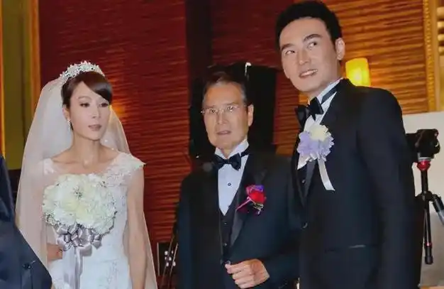 网易首页>网易号>正文申请入驻>2014年,林千钰与焦恩俊结婚,石英也为