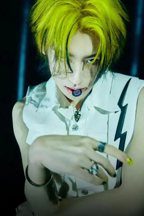 期待新专辑《 deadline 》小鬼王琳凯520生日快乐