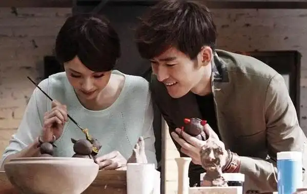 还是忘不了郑爽?张翰在节目中动情落泪:"错过了就是错过了!