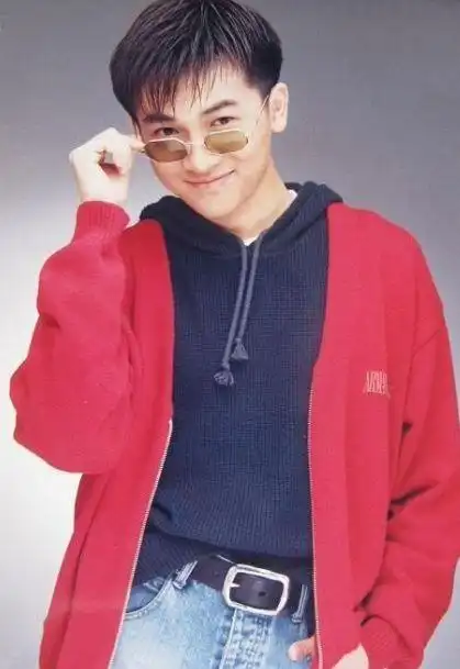 苏有朋的16岁,18岁,20岁,网友:岁月已逝不再回!_网易订阅