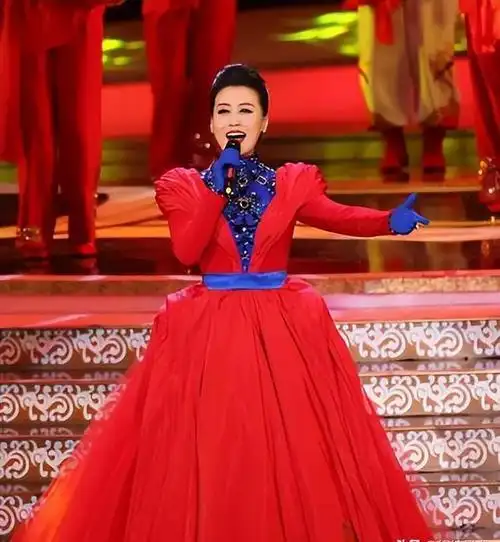 原来她才是《歌手》的"救星",这一次,谭晶的乐坛地位藏不住了