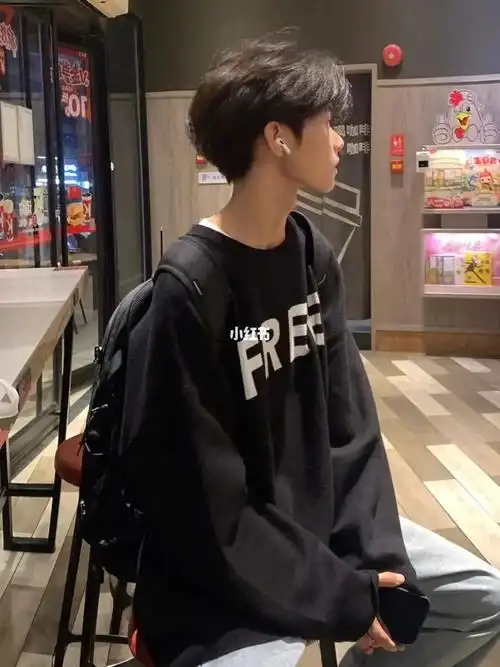 男生发型长碎盖  一款简单易打理的长碎盖发