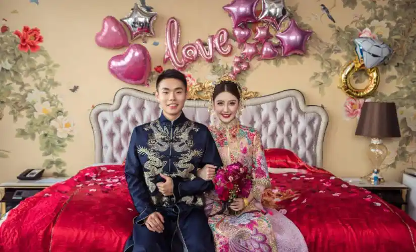 王上源与妻子芦瑶的婚礼照片曝光,球迷:新娘真美丽,祝福他们