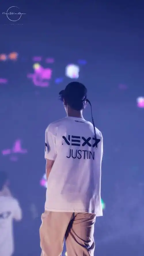 maiddddd  8月23日 17:13   关注  黄明昊 评论 收藏