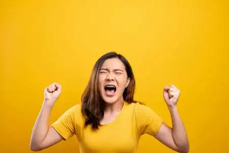 女性发脾气图片-女性发脾气素材-女性发脾气插画-摄图新视界