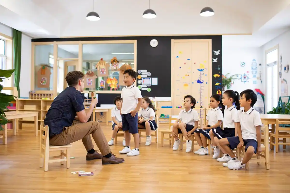 苏州少儿口才培训# 学习口才对小孩是有用的,以下是一些原因:  1.