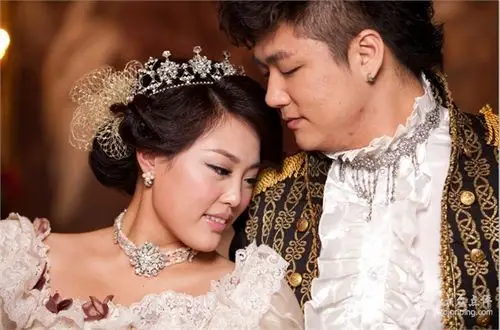 【唯一视觉王的宫殿】摄影师阿俊 化妆师小红 日期20121022