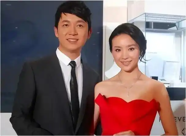 潘粤明与董洁离婚后与儿子11年未见如今和解重聚