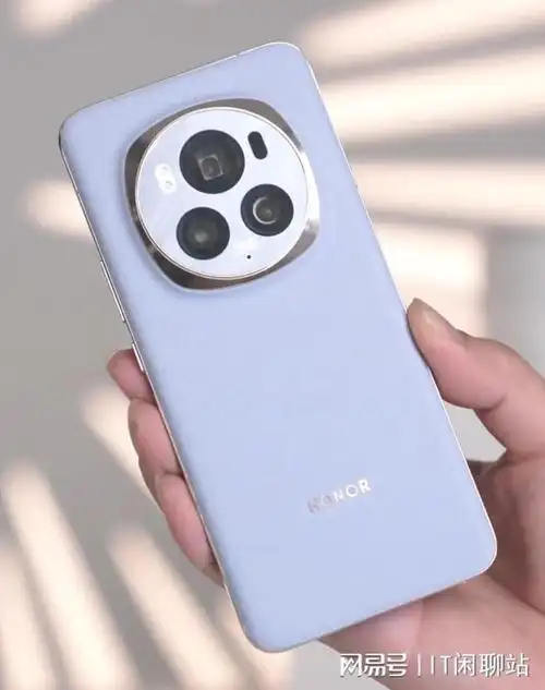 16亿潜望长焦手机荣耀magic6鸿燕卫星通信比遥遥领先还强