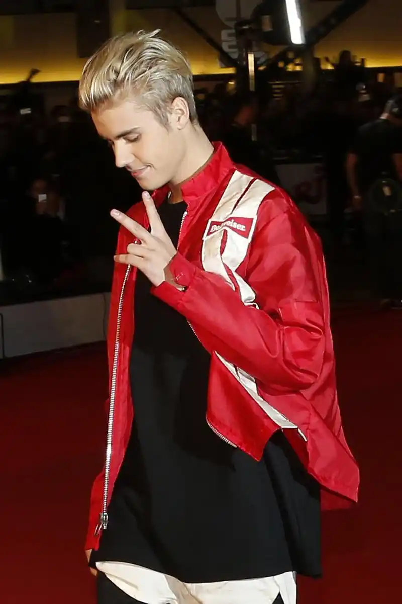 贾斯汀·比伯最帅的发型,看一次心动一次!