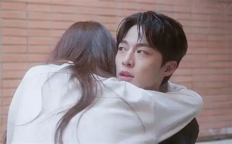 陈妍希周渝民亲吻视频