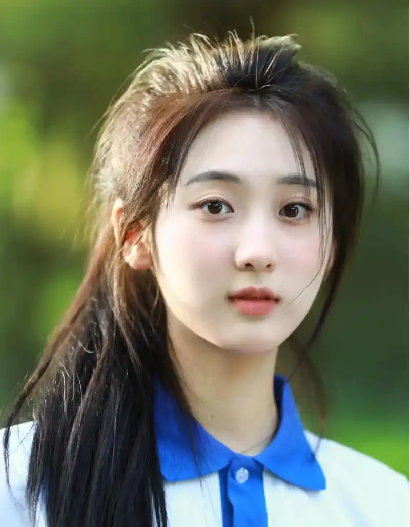 女生脸上有这两个特征,是公认的耐看型美女,素颜也很漂亮