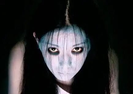 为什么梦到鬼追男人女鬼(为什么梦到鬼追男人女鬼不追)