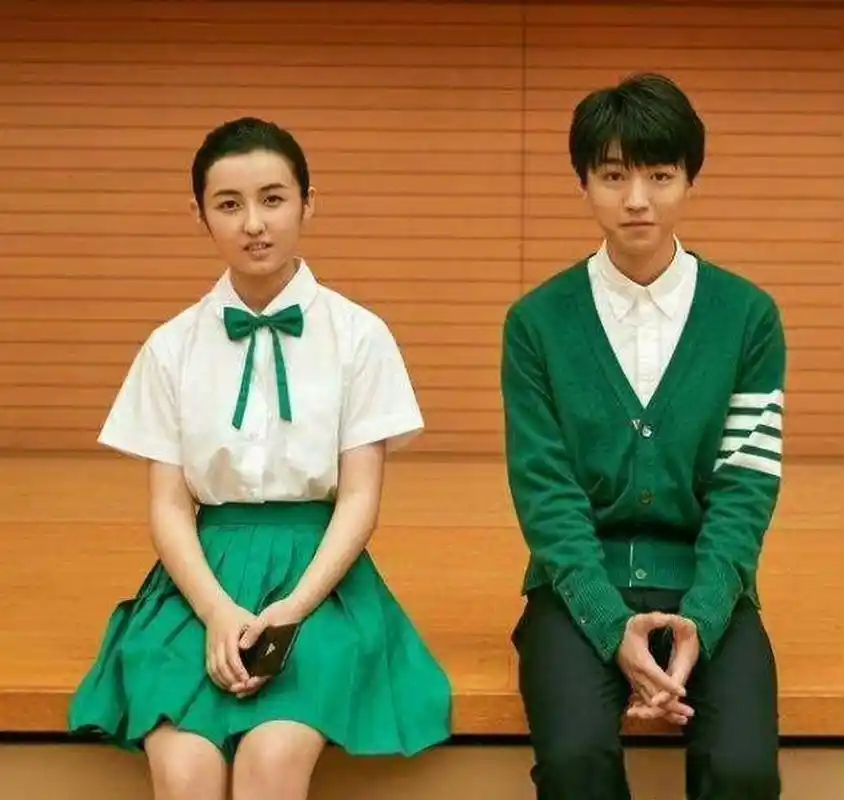 王俊凯张子枫坐一起#  华表奖座位表,王俊凯和张子枫坐在一起.