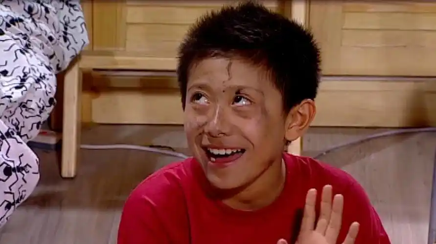 《家有儿女》精彩片段,刘星和小雨打游戏,直接被刘梅给逮个正着