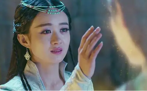 娱乐圈最会"哭"的女星,佟丽娅,杨幂上榜,唯有她牵动你的心?