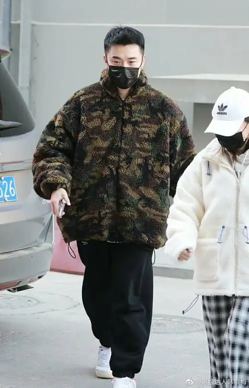 央视百花迎春晚会上班路透