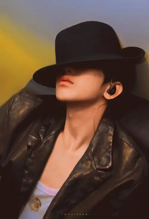 果然谁都会说一句留胡子好看#蔡徐坤