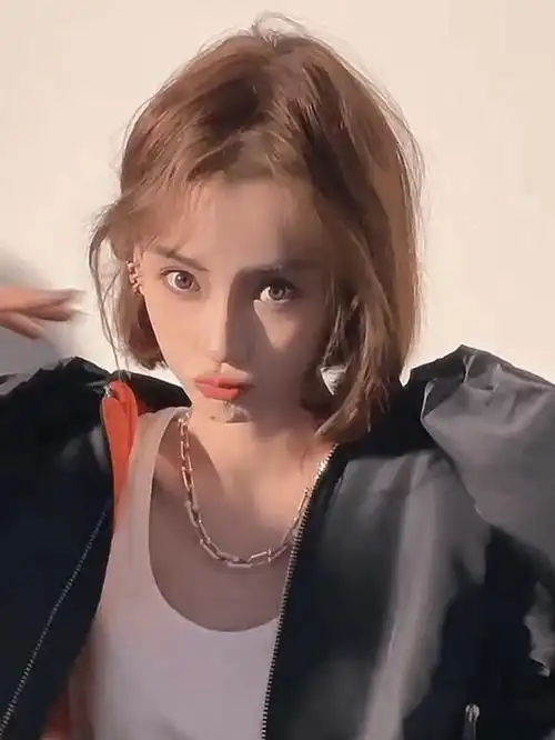 angelababy杨颖短发新造型美出新高度,哪像33岁的年纪