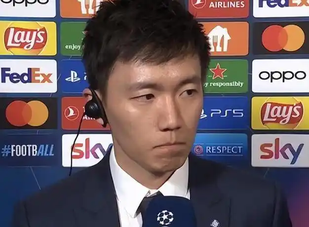 张康阳祝贺曼城夺冠2人是国米败因门前贪功不传5米头球没进