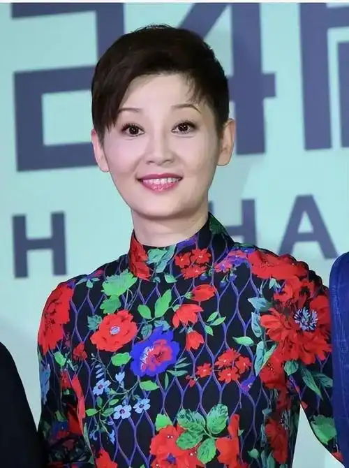 这一次国家一级演员徐帆的处境给老演员们提了醒