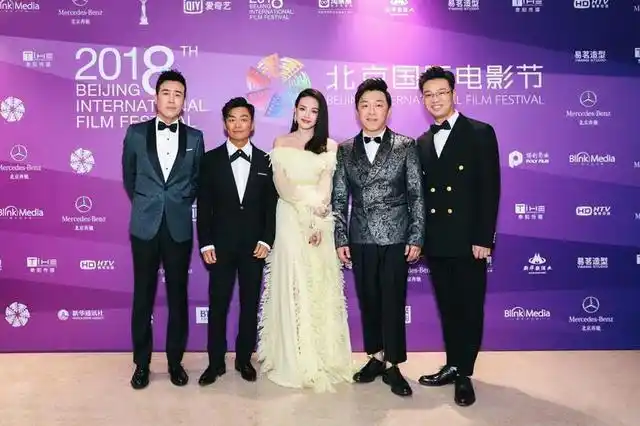 黄渤当众挖苦王宝强调侃老戏骨于和伟为何他们都还笑脸相迎