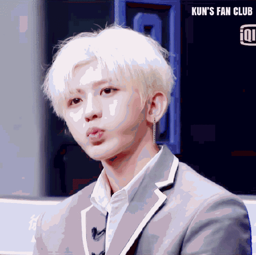 原创音乐制作人蔡徐坤#是谁在偷偷散发可爱@蔡徐坤「嘟嘟嘴」迷