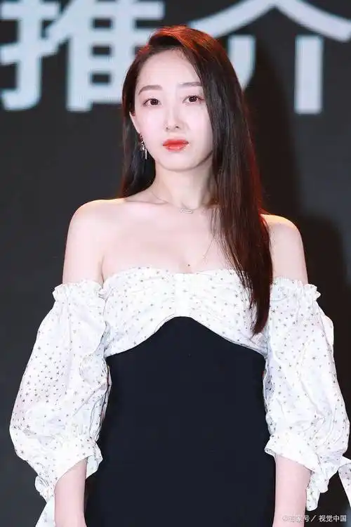 蒋梦婕回应被偷拍裙底勒索:勇敢站出来,维护自己的权益_视频_事情