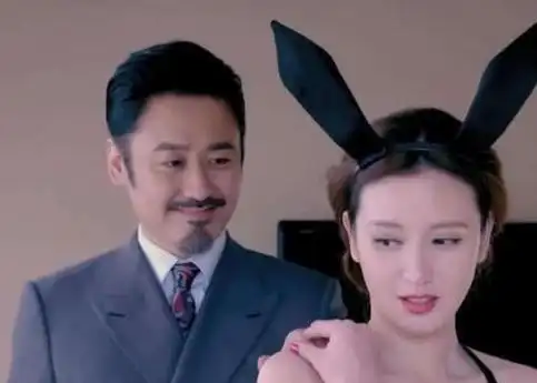 张萌堪称嫁豪门中的"异类",只生一个女儿,结婚10年恩爱零绯闻