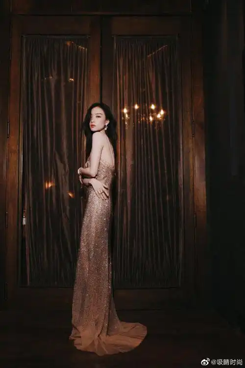 倪妮第二套##倪妮礼服