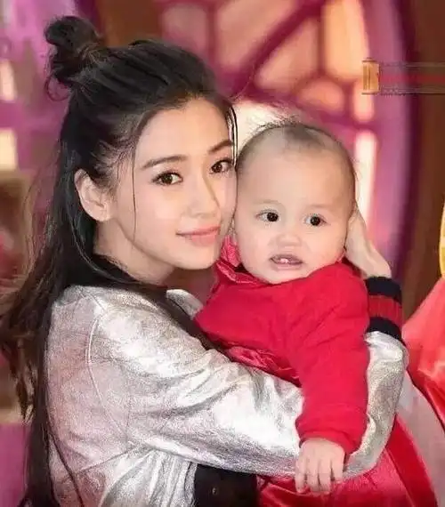 杨颖与宝宝