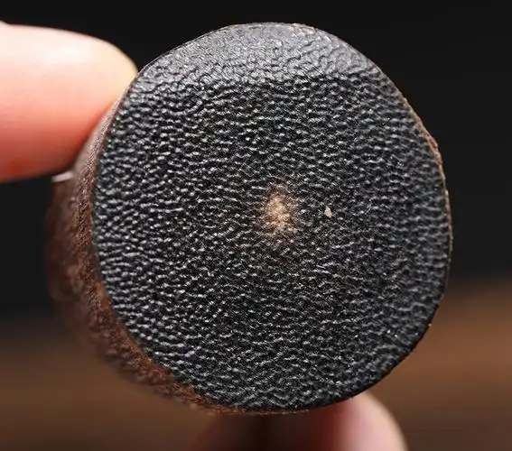 仿真披毛犀牛角切块纹路纹理清晰吊坠平安扣做珠子牛角仿制把玩件