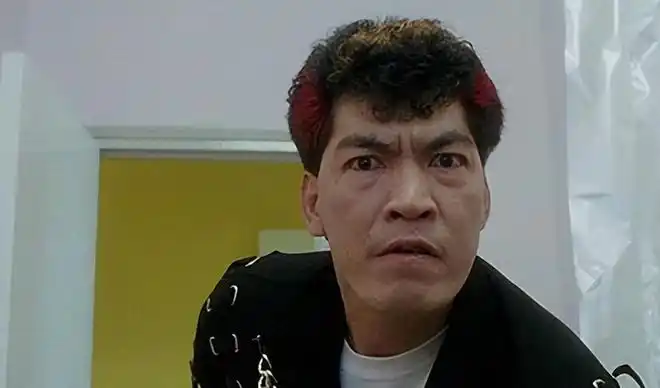 大傻哥成奎安:接济蓝洁瑛,救过张家辉,两房太太死后无人送终_网易订阅