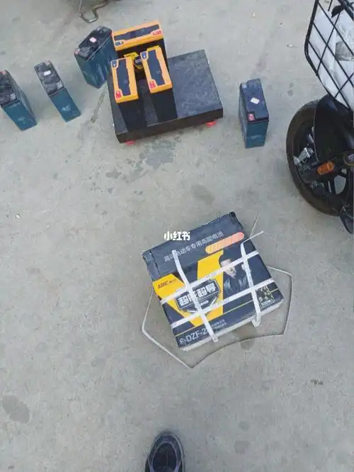 超威最高端电池超威超导石墨烯电池